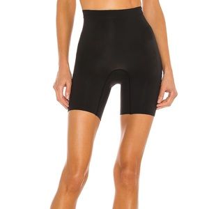 Spanx Power Short in Black